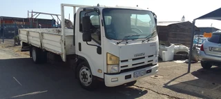 2015 Isuzu NQR Automatic 4 Ton Truck