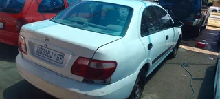 Nissan Almera 1.6 Automatic
