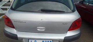 Peugeot 307 2.0 Spares