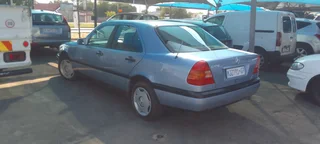 1995 Mercedes-Benz C180 Sedan