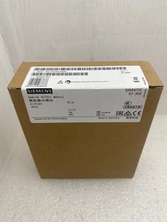 Siemens SIMATIC S7-300 Analog output 8 AO 40-pole  6ES7332-5HF00-0AB0 / 6ES7 332-5HF00-0AB0