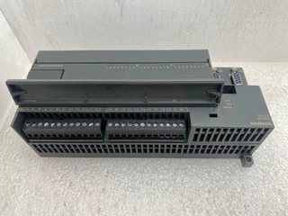 Siemens SIMATIC S7-200 CPU 226  DC power24 DI DC/16 DO DC 6ES7 216-2AD23-0XB0 / 6ES7 216-2AD23-0XB0