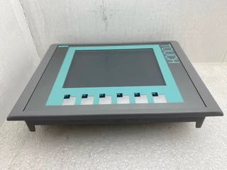 Siemens SIMATIC HMI KTP600 Basic Color PN 6AV6647-0AD11-3AX0 / 6AV6 647-0AD11-3AX0