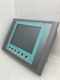 Siemens SIMATIC HMI KTP600 Basic Color PN 6AV6647-0AD11-3AX0 / 6AV6 647-0AD11-3AX0