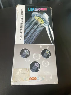 LED &amp; Transparent filtered shower heads