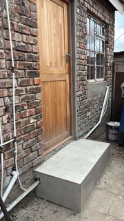 Separate entrance to Rent Adress- 50 Adriaan’s Rylaan Highway park