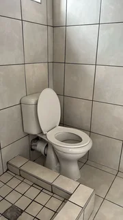 Separate entrance to Rent Adress- 50 Adriaan’s Rylaan Highway park