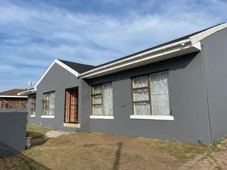Big house give away price for sale in mossel bay