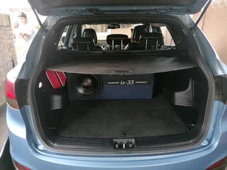 Hyundai Ix35... Original Sliding Boot Cover And Full Set Of Carpets