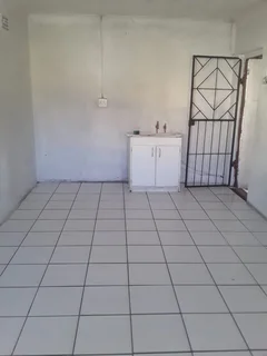 Separate Entrance Immediately Available in ParowValley