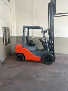 2.5 ton diesel Toyota Forklift Truck for sale| Fully refurbished| Johannesburg