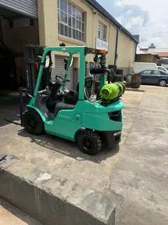 Refurbished Mitsibushi grendia Forklift truck 2.5ton gas for sale