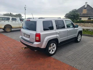 Jeep Patriot 2.4L Manual 2011