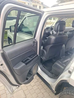 Jeep Patriot 2.4L Manual 2011