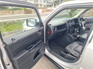 Jeep Patriot 2.4L Manual 2011