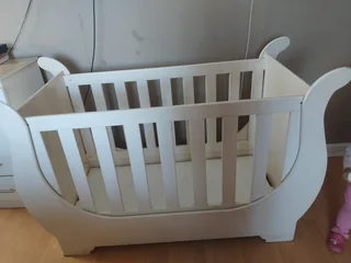 Cot - Ad posted by Portia Gqabuza