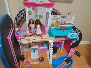 Barbie dreamhouse