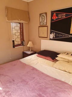 TOWNHOUSE FOR SALE  -  CHANTECLER/DURBANVILLE