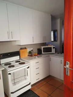 TOWNHOUSE FOR SALE  -  CHANTECLER/DURBANVILLE