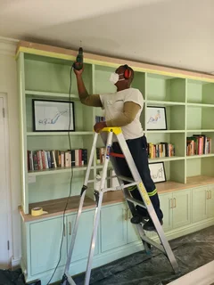 CUSTOM DRYWALLS AND CEILINGS