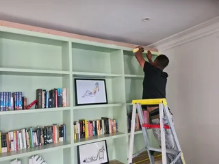 CUSTOM DRYWALLS AND CEILINGS