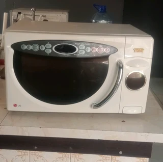 BUYING BROKEN AND WORKING ELECTRONICS