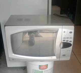 BUYING BROKEN AND WORKING ELECTRONICS