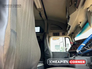 ● Save Big When You Buy This 2010 - International 9800i ●