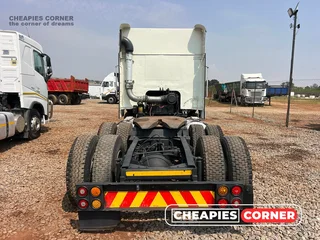 ● Save Big When You Buy This 2010 - International 9800i ●