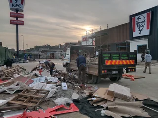 4 ton tipper truck for hire, Building rubble, garden refuse removal