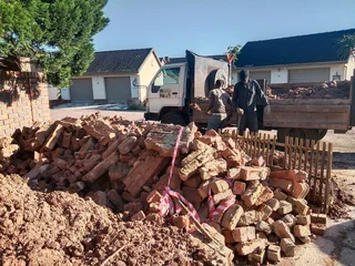 4 ton tipper truck for hire, Building rubble, garden refuse removal