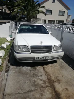 1995 Mercedes-Benz 500-Series Sedan