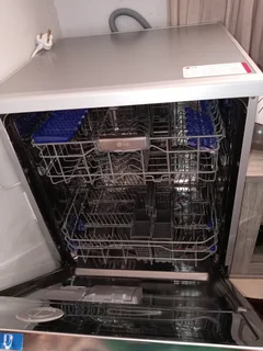 Dishwasher - Ad posted by Buhle Ndlovu