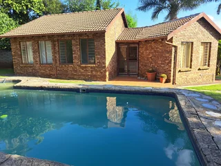 3 Bedroom House with Swimming Pool up for Rent