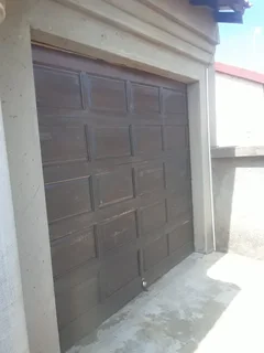 JUST LISTED! Stunning Newly Renovated 3-Bedroom Home – Vosloorus EXT 25