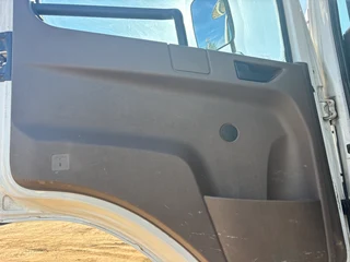 2022 FUSO FJ18.280 DROPSIDE