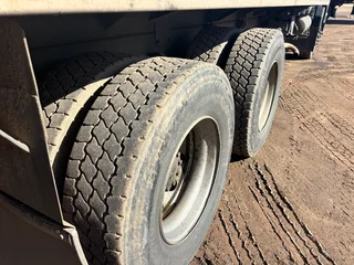 2017 ISUZU FVZ1400 AMT 6X4 VOLUME VAN WITH TAILLIFT