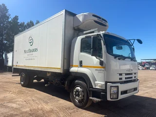 2021 Isuzu Ftr850 Reefer (meat Carrier)