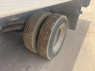 2013 FUSO FE7-136 REEFER