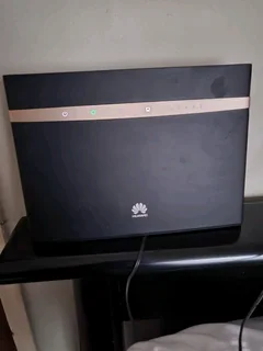 Huawei B525s-23a WiFi Router.