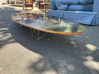 table - Ad posted by Gustav Schaefer