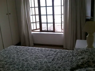 Rosebank 1 Bedroom Furnished Cottage Near Rosebank Mall