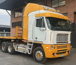 2008 Freightliner Argosy Detroit 440