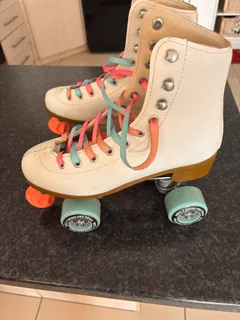 New roller skates excellent condition