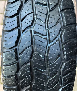 245/70/17 Cooper Discoverer AT3 Tyre *Like Brand New*