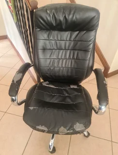 &#34;EXECUTIVE HIGHBACK&#34;OFFICE CHAIR *Very Good Condition*