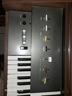 Vintage organ for sale