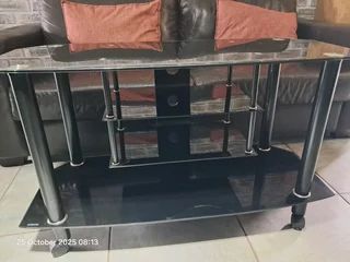TV table (tempered glass)