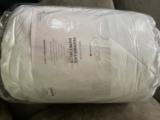 DECOR BY EDGARS - FEATHER-LIKE DUVET INNER -  SUPER KING SIZE