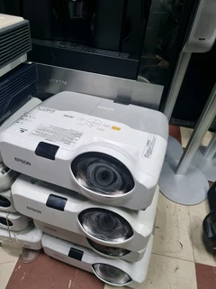 Epson, Nec,Canon,BenQ  and Acer Projectors,on SALE. From R499